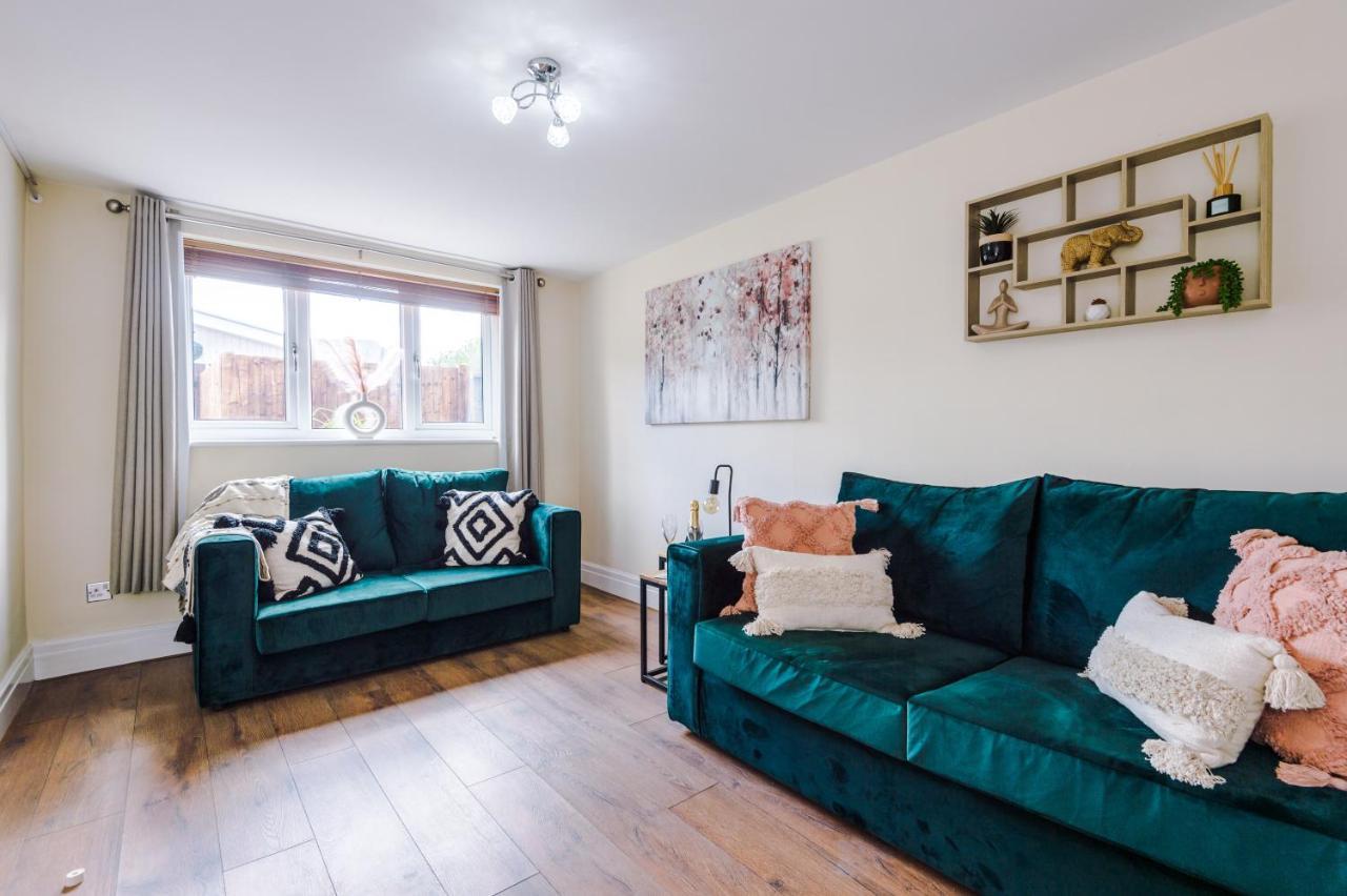 Charming 3-Bed Cottage In Chester, Ideal For Families & Workers, Free Parking - Sleeps 7 المظهر الخارجي الصورة