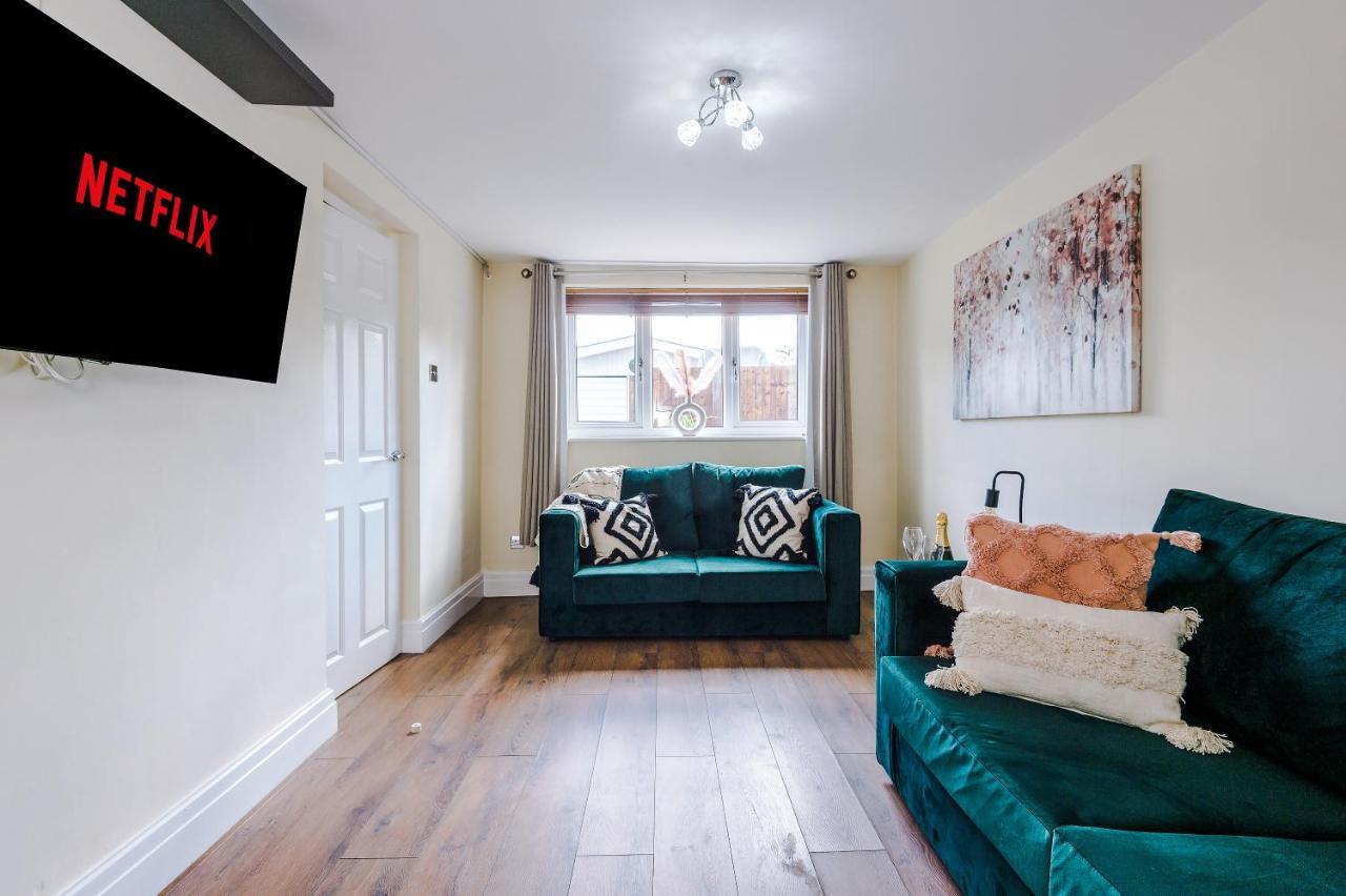 Charming 3-Bed Cottage In Chester, Ideal For Families & Workers, Free Parking - Sleeps 7 المظهر الخارجي الصورة