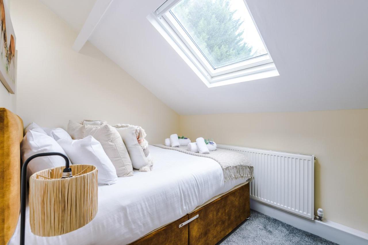 Charming 3-Bed Cottage In Chester, Ideal For Families & Workers, Free Parking - Sleeps 7 المظهر الخارجي الصورة