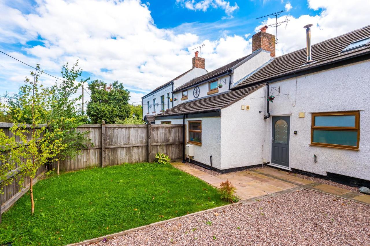 Charming 3-Bed Cottage In Chester, Ideal For Families & Workers, Free Parking - Sleeps 7 المظهر الخارجي الصورة