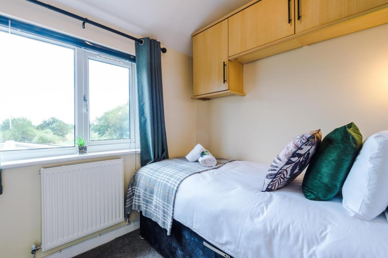 Charming 3-Bed Cottage In Chester, Ideal For Families & Workers, Free Parking - Sleeps 7 المظهر الخارجي الصورة