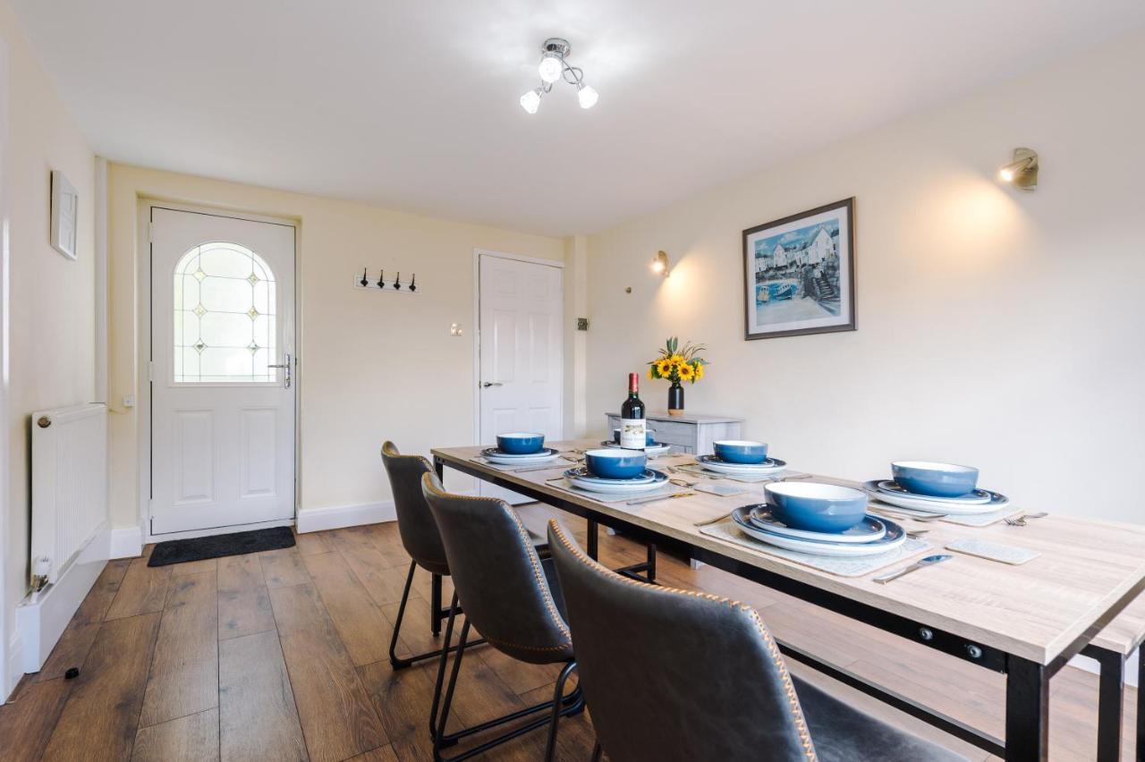 Charming 3-Bed Cottage In Chester, Ideal For Families & Workers, Free Parking - Sleeps 7 المظهر الخارجي الصورة