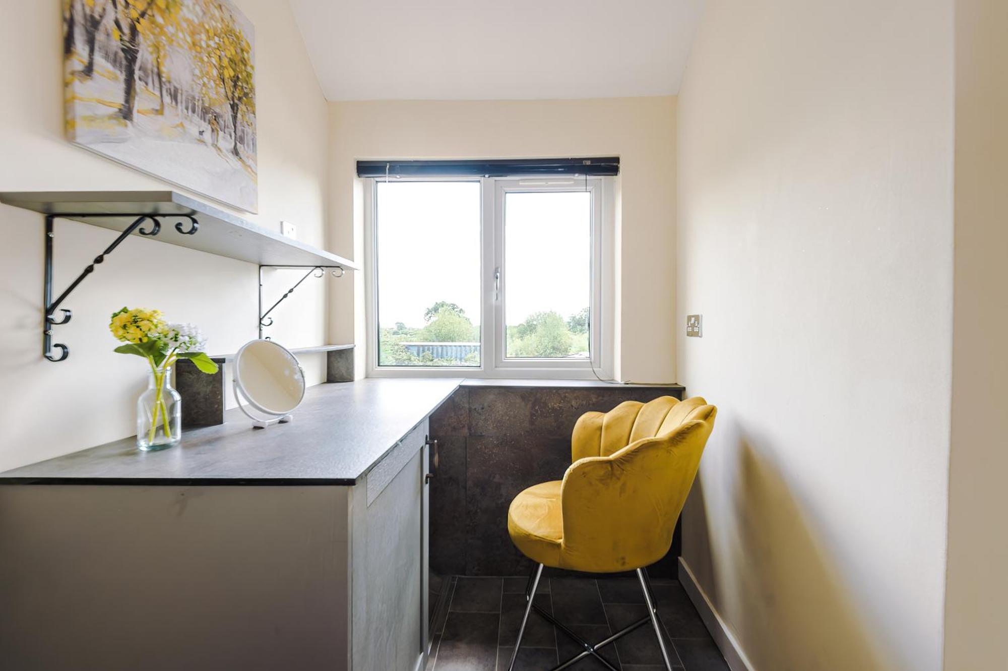 Charming 3-Bed Cottage In Chester, Ideal For Families & Workers, Free Parking - Sleeps 7 المظهر الخارجي الصورة