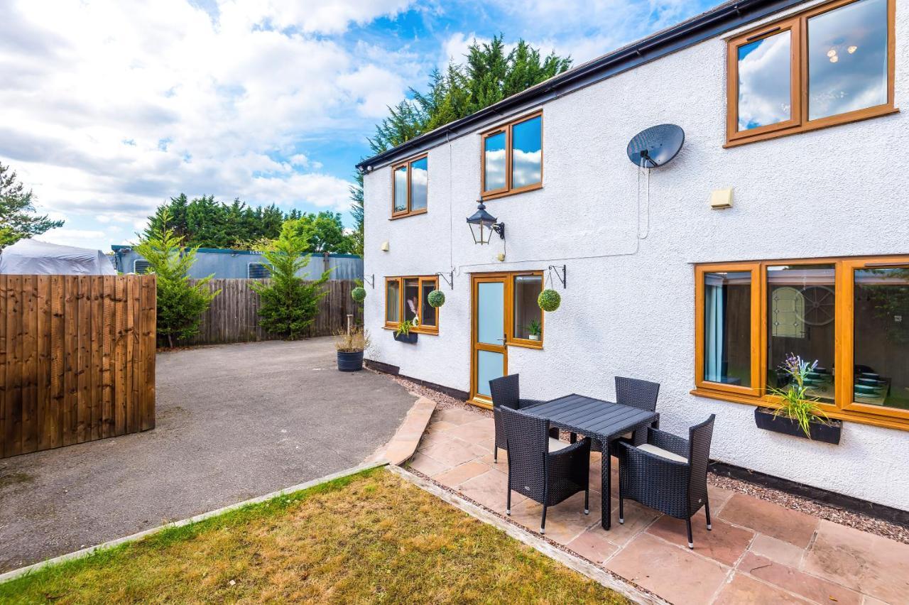 Charming 3-Bed Cottage In Chester, Ideal For Families & Workers, Free Parking - Sleeps 7 المظهر الخارجي الصورة