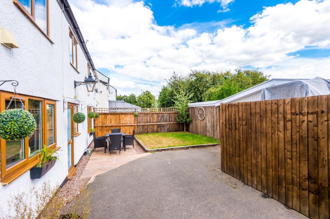 Charming 3-Bed Cottage In Chester, Ideal For Families & Workers, Free Parking - Sleeps 7 المظهر الخارجي الصورة
